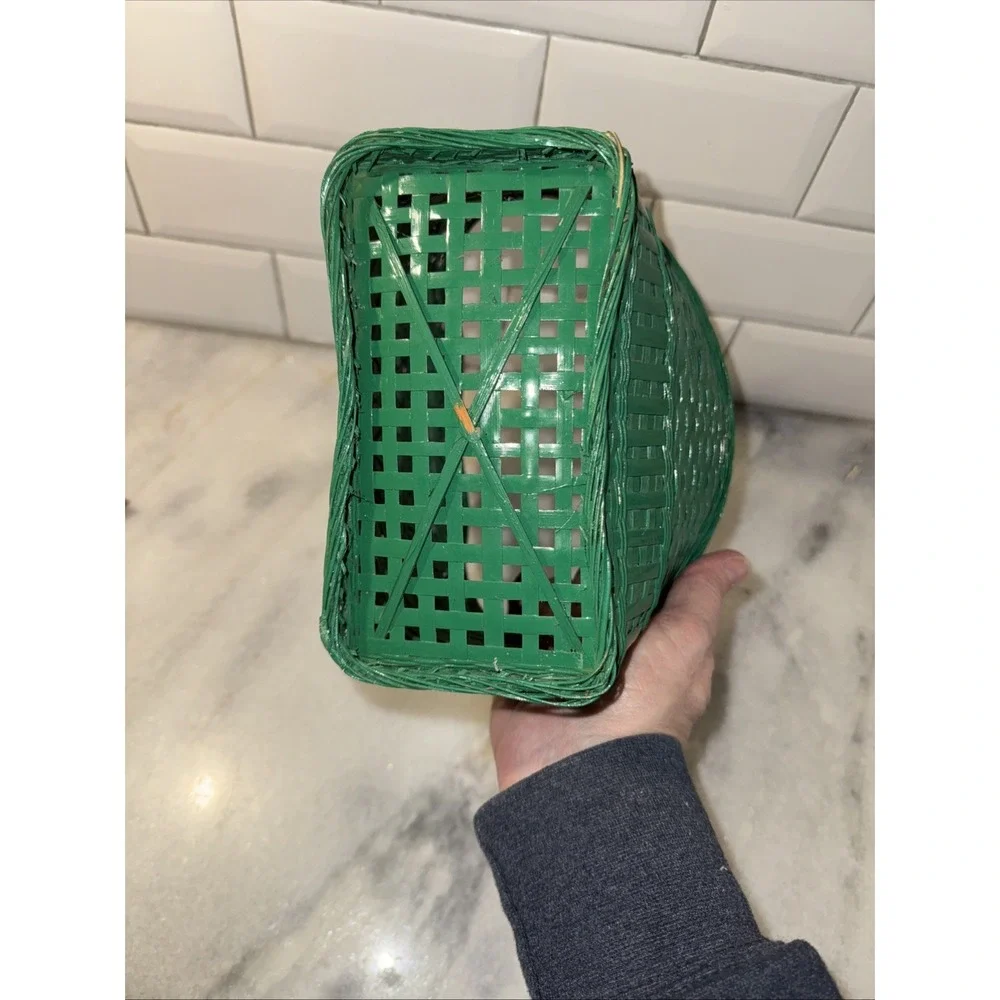 N/A vintage green
